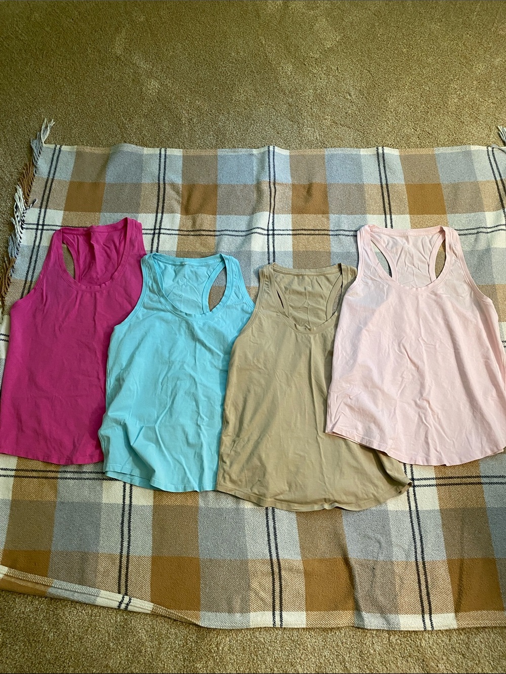 Lululemon Love Tank Bundle - Size 8